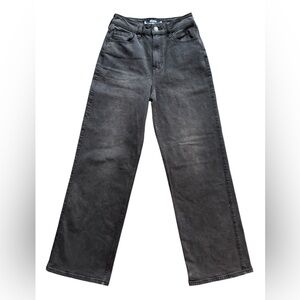 Hollister Black ultra high rise baggy 0/25R EUC